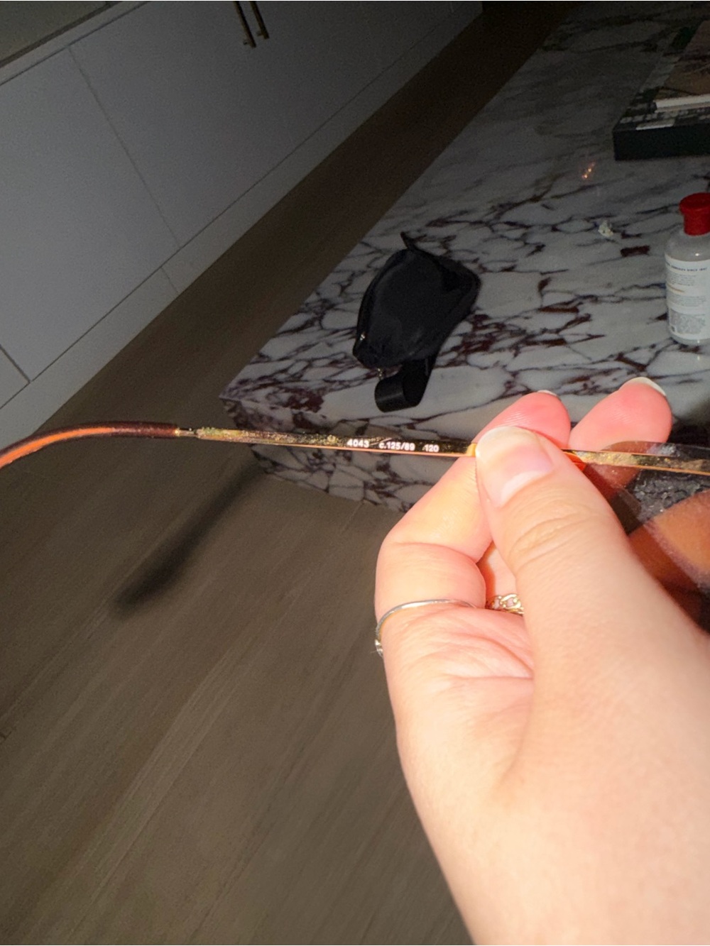 CHANEL Vintage 4043 Rimless Sunglasses - Picture 3 of 8
